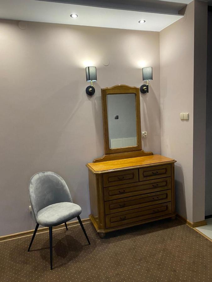 Hotel Baltazar Pułtusk Bagian luar foto